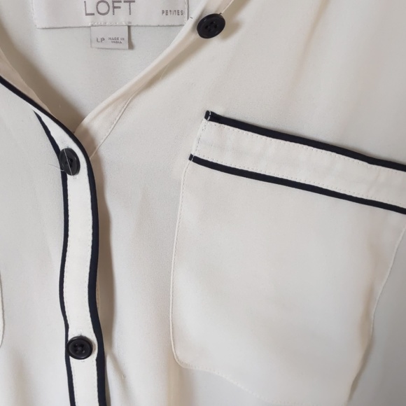 Loft! Cream with black accents - Picture 3 of 4